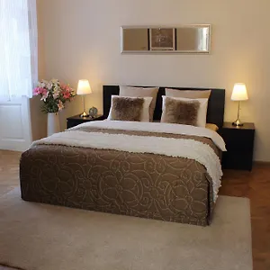 Royal Celakovskeho Sady Apartmán Praha